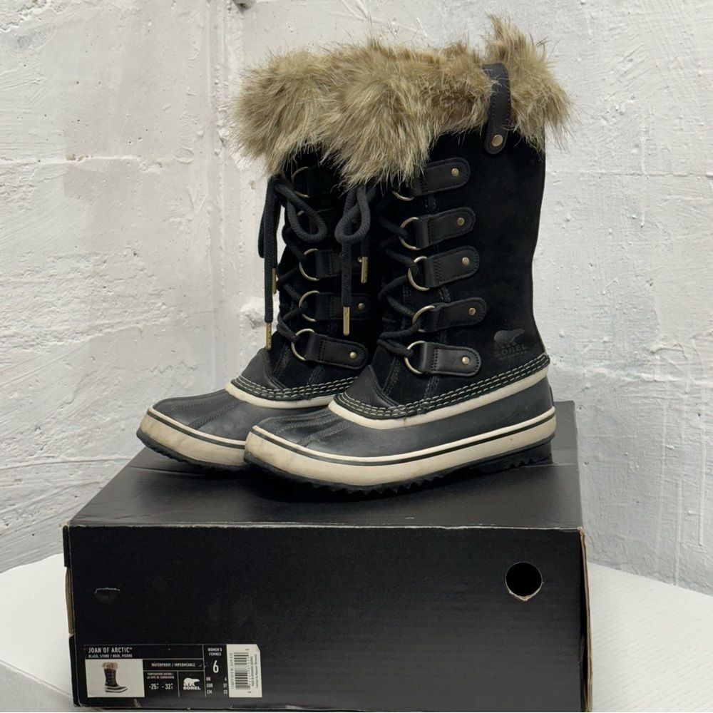 Sorel Joan of Arctic boots Waterproof black fur trim